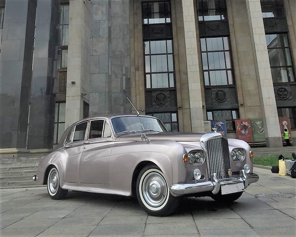 Retro Bentley S3