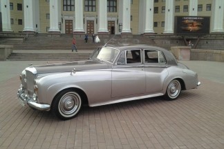 Retro Bentley S3
